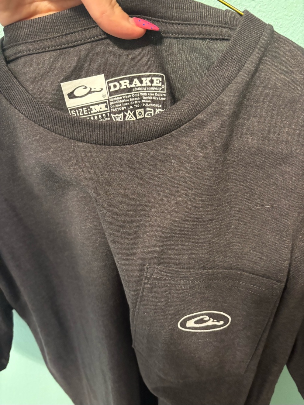 Drake Men’s Short-Sleeve Pocket Tee in Charcoal Gray